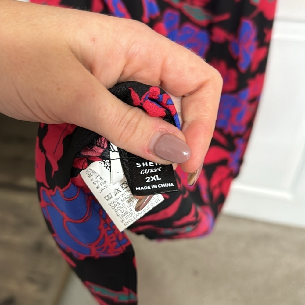NWOT floral maxi - Picture 7 of 7